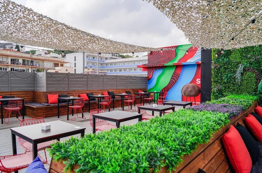 Lloret Vibe Affiliated By Fergus (Adults Only) Lloret de Mar Kültér fotó